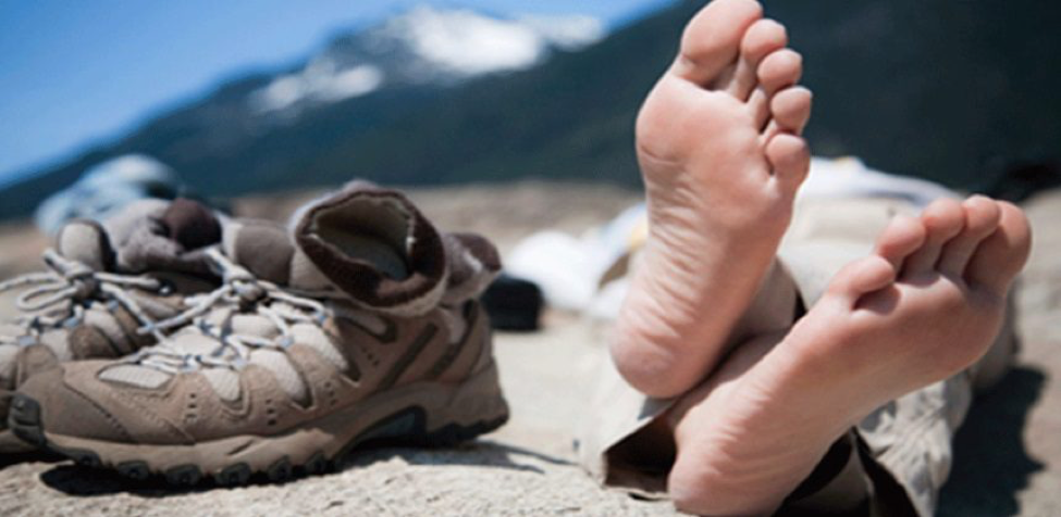 ¿Cómo actuar contra las ampollas en el Camino?  Material necesario y recomendaciones