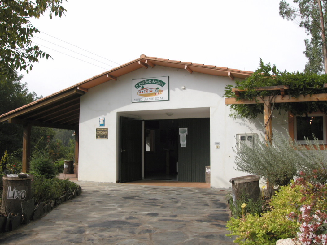 Museo Vivente do Mel en Portodemouros (Arzúa)